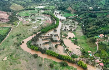 Así están desde hace dos semanas los habitantes de cuatro veredas de Donmatías y Santa Rosa de Osos. FOTOS: CORTESÍA