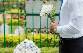 El auxilio funerario tiene un límite máximo de 25 salarios mínimos legales mensuales vigentes. FOTO GETTY