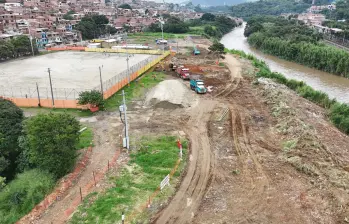 Aspecto de los trabajos en el parque Primavera Norte (antes Parques del Río Norte), que se espera estén listos en 2027. FOTO: Cortesía Alcaldía de Medellín