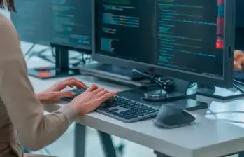 Aunque la intyeligencia artificial será una herramienta clave en el empleo, hay habilidades que le resultarán imposible emplear. FOTO: SHUTTERSTOCK