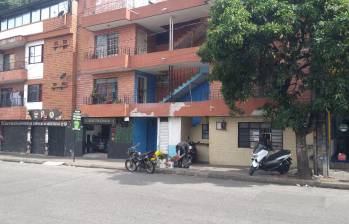 Dentro de esta residencia del barrio Jesús Nazareno, en el centro de Medellín, ocurrió el asesinato de Michell Vanessa Torres Romero, de 27 años. FOTO: Cortesía