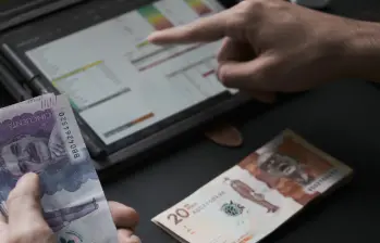 Rifas, lujo y redes sociales, así opera el lavado de dinero entre influencers en Colombia, Brasil y México, según InSight Crime y la Dian. FOTO: Getty.