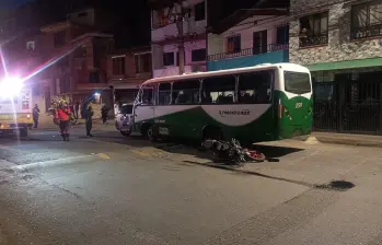 En el hecho estuvieron involucrados un taxi, un bus, una motocicleta y un automóvil. Foto: cortesía. 