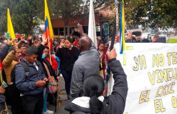 Las comunidades protestan en contra de la violencia dentro de territorios afectados por invasión de tierras. FOTO: CORTESÍA