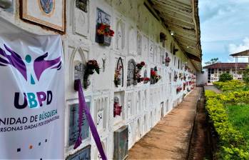 La búsqueda forense se hizo dentro de los predios del cementerio local de Frontino. FOTO CORTESÍA UBPD