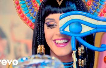 Katy Perry en el video oficial de Dark Horse en 2013. FOTO: Youtube