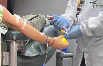 En diciembre de 2024 hubo 864 donantes de sangre. En el último mes de este año se espera igualar o, si es posible, superar la cifra. FOTO Cortesía Hospital San Vicente Fundación.