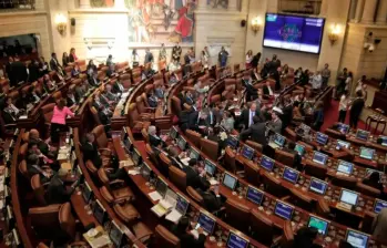 El debate del Presupuesto General de la Nación 2027 quedó suspendido este miércoles tras la ausencia de ministros y del director del DNP. FOTO COLPRENSA