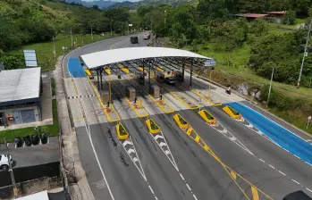 Desde el peaje de Cisneros aclararon que este nuevo incremento no está vinculado al IPC, sino que obedece a compromisos contractuales. Foto: Cortesía