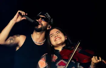 Estos son Mora y Génesis Pineda en el concierto del puertorriqueño el pasado sábado. FOTO Tomada de @genesis.why