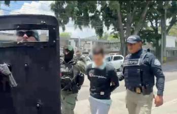 El capturado haría parte de una organización relacionada con el Tren de Aragua, y quien tenía circular roja de la Interpol. Foto: Cortesía