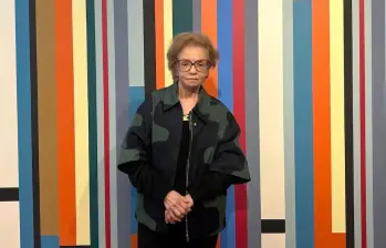 Fanny Sanín, de 87 años, mantiene una disciplina creativa constante y una vida cultural activa, mientras preserva su vínculo con Colombia a través de su obra y la donación de algunas de sus piezas. FOTO: Ana Vidal Egea.