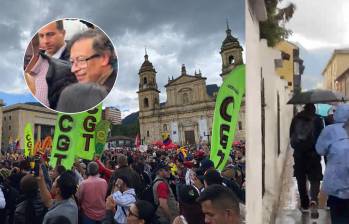 El expresidente Gustavo Petro llegó a la Plaza de Bolívar en la tarde de este miércoles. Foto: EL COLOMBIANO/ Gustavo Petro