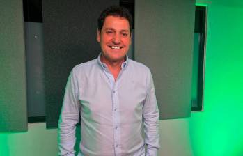 Juan Jairo Galeano está hoy dedicado a su emprendimiento, pero la gran amistad que tuvo con Andrés Escobar siempre hará parte de su vida. FOTOS JUAN PABLO ESTRADA Y ARCHIVO EL COLOMBIANO