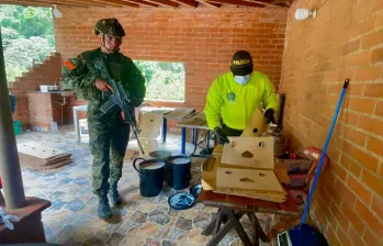 El Ejército afirmó que con esta acción se afecta la comercialización de cerca de 2’700.000 dosis. FOTO: Cortesía Cuarta Brigada del Ejército Nacional