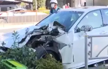 La Policía Metropolitana confirmó que el vehículo había sido sustraído minutos antes de un concesionario cercano. FOTO: captura de video. 