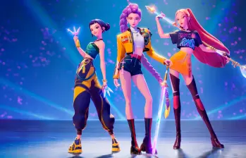 Escena de la película animada KPop Demon Hunters, que inspira los disfraces más buscados de Halloween 2025. FOTO cortesía