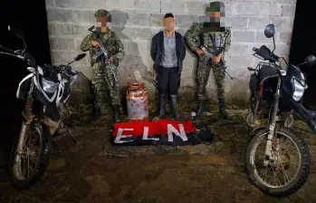 El operativo dejó como resultado un ilegal herido y otro capturado, mientras que dos más lograron huir del lugar. FOTO: Cuarta Brigada del Ejército Nacional