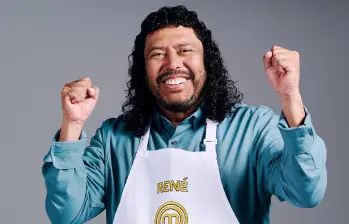 René Higuita se despidió de la cocina de MasterChef Celebrity en medio de lágrimas, agradecimientos y emotivas palabras de sus compañeros. FOTO RCN
