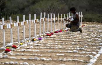 El conteo oficial de fallecidos comienza con las labores de rescate en las zonas afectadas del sismo. FOTO: AFP