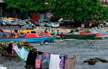 Vista general de un pueblo de pescadores en Honiara, la capital de Islas Salomón, el 16 de abril de 2024. FOTO AFP