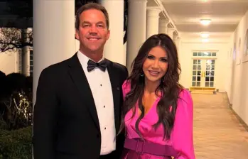 Kristi Noem aseguró que su familia desconocía el material revelado sobre su esposo. FOTO: Redes Sociales.