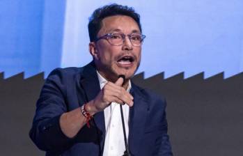 El político fue candidato presidencial por el movimiento político Fuerza Ciudadana, pero renunció pocas semanas antes de las elecciones para respaldar la candidatura de Iván Cepeda. FOTO Camilo Suárez