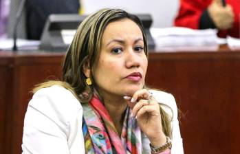 Campaña de Carolina Corcho responde a dudas sobre su financiación 