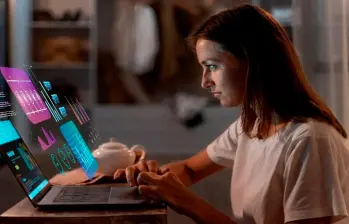 El Foro Económico Mundial proyecta que más de 69 millones de nuevos empleos surgirán hacia 2030, muchos de ellos vinculados a la tecnología y la sostenibilidad. FOTO: GETTY