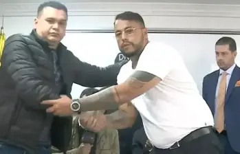 Desde la cárcel de la Picota, los cabecillas de las bandas criminales Los Costeños y Los Pepes concretaron el acuerdo para el cese de hechos delictivos en Barranquilla. FOTO: Captura de video RTVC