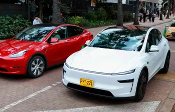 Los modelos Tesla Model Y y Tesla Model 3 lideraron las ventas en Medellín durante marzo, superando incluso a vehículos tradicionales. FOTO: CORTESÍA