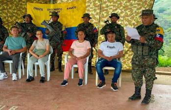 Este domingo se confirmó la liberación de miembros de la Fiscalía y un soldado secuestrados por disidencias de las Farc, en Cauca. FOTO X @petrogustavo