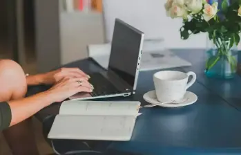 La compañía busca talento en Bogotá para fortalecer su área administrativa bajo modelos de trabajo remoto e híbrido. FOTO: GETTY