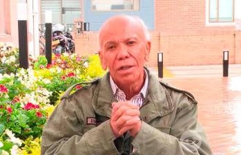 Juan Guillermo Ríos fue un periodista antioqueño, conocido por su trabajo televisivo. Foto: Tomada de Video.