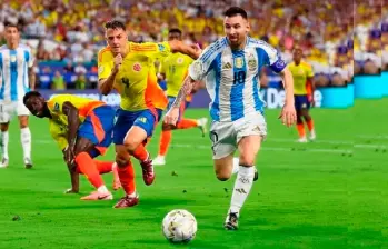 Lionel Messi vuelve a la titular de Argentina este martes contra Colombia. FOTO: AFP