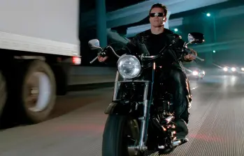 Arnold Schwarzenegger protagonizó esta cinta de Terminator que ya cumple 35 años. FOTO Cortesía