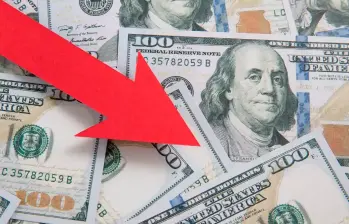 El dólar abrió en Colombia a $3.212, por debajo de la TRM de $3.218,75. En los mercados internacionales, la divisa estadounidense retrocedía 0,1%, tras alcanzar el lunes su nivel más alto desde abril de 2025. FOTO GETTY