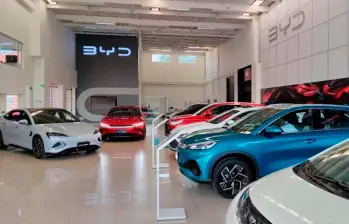Actualmente, BYD importa a Colombia entre 5.000 y 8.000 vehículos al año, dependiendo de la demanda, la adopción de híbridos enchufables, la capacidad de producción global, la logística y la introducción de nuevos modelos. FOTO: Cortesía BYD.