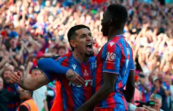 Daniel Muñoz y Jéfferson Lerma no podrán participar en la Liga de Europa con su equipo el Crystal Palace. FOTO @CPFC