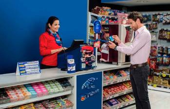 Los corresponsales bancarios operan en comercios como tiendas, droguerías y supermercados. FOTO: CORTESÍA