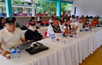 El gobierno y los delegados del Estado Mayor Central de las FARC se reunieron durante el 4 y 5 de abril. FOTO CORTESÍA 
