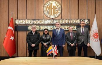El ministro de Defensa, Pedro Sánchez, durante su participación en la feria internacional DIMDEX 2026 en Doha, Catar. FOTO MinDefensa