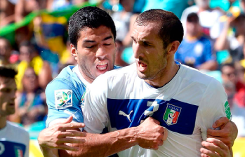 En la foto, Luis Suárez (izquierda) y Giorgio Chiellini (derecha). FOTO GETTY