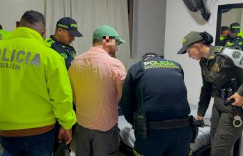 Un estadounidense fue capturado en La Candelaria, centro de Medellín, por grabar contenido sexual. FOTO CORTESÍA ALCALDÍA DE MEDELLÍN