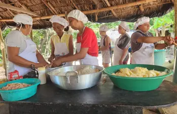 Las ollas comunitarias también se realizan en Majagual, Sucre, San Benito Abad, Guaranda, San Marcos, Caimito, San Jacinto del Cauca, Magangué, Ayapel y Achí. Foto: Presidencia