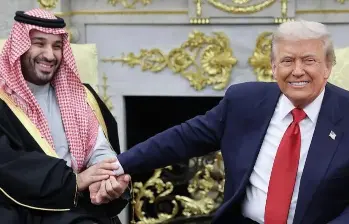 En la fotografía de izquierda a derecha: el príncipe Mohammed bin Salman y el presidente de Estados Unidos, Donald Trump, quienes han tenido buena relación. Foto: Getty 