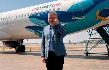 Estuardo Ortiz, CEO y fundador de JetSMART Airlines, destacó el crecimiento de la compañía en Colombia, donde ya alcanza cerca del 12 % del mercado doméstico. FOTO CORTESÍA. 