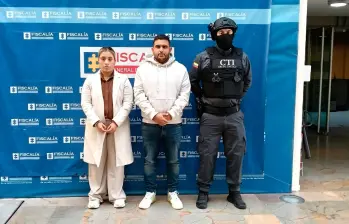 Felipe Gilinski Coronado y su esposa Manuela Jiménez Gutiérrez fueron capturados por el delito de estafa agravada. Ambos se declararon inocentes. FOTO: CORTESÍA.