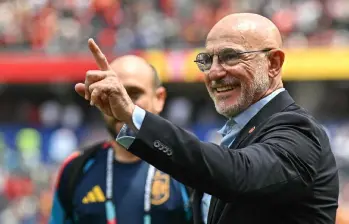 Luis de la Fuente buscará su tercer título con la selección absoluta de España, luego de ganar la UEFA Nations League 2022-23 y la Eurocopa 2024. FOTO AFP