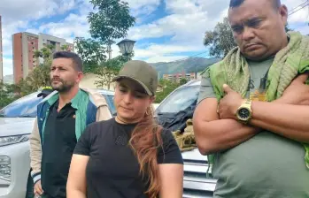 Alexánder Díaz (“Calarcá”) y su pareja Diana Rey “Érika Castro”). Abajo, la vicepresidente Francia Márquez y el presidente Gustavo Petro. FOTO CORTESÍA